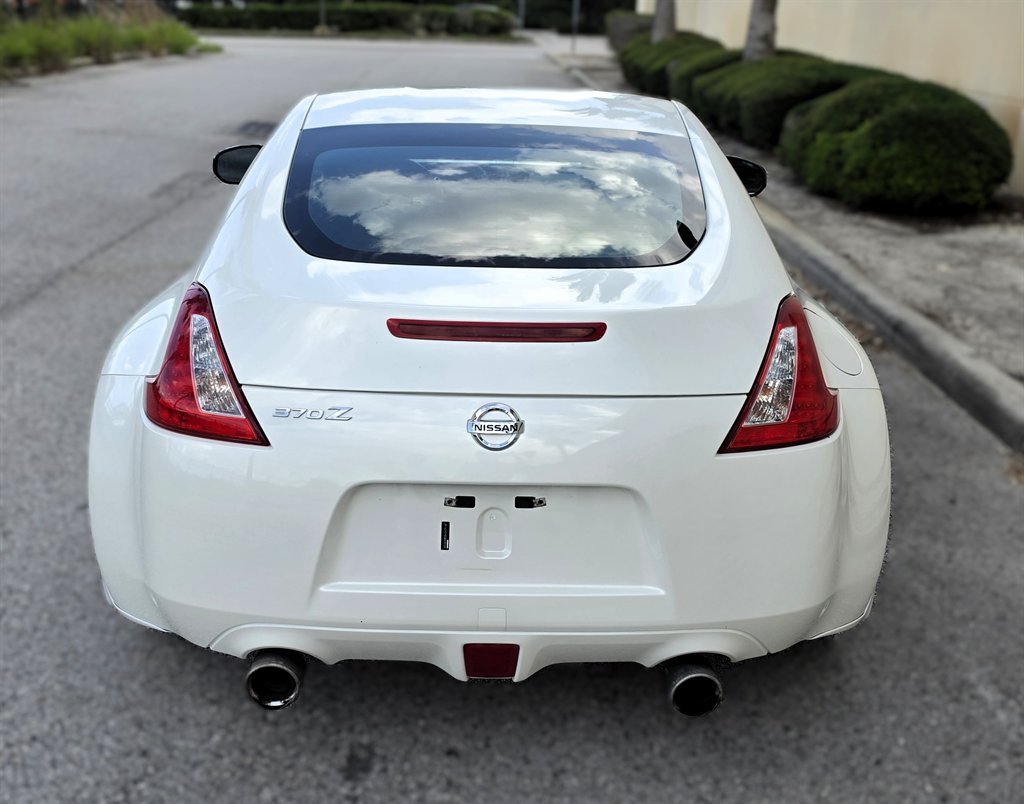 2016 Nissan 370Z - $19,995