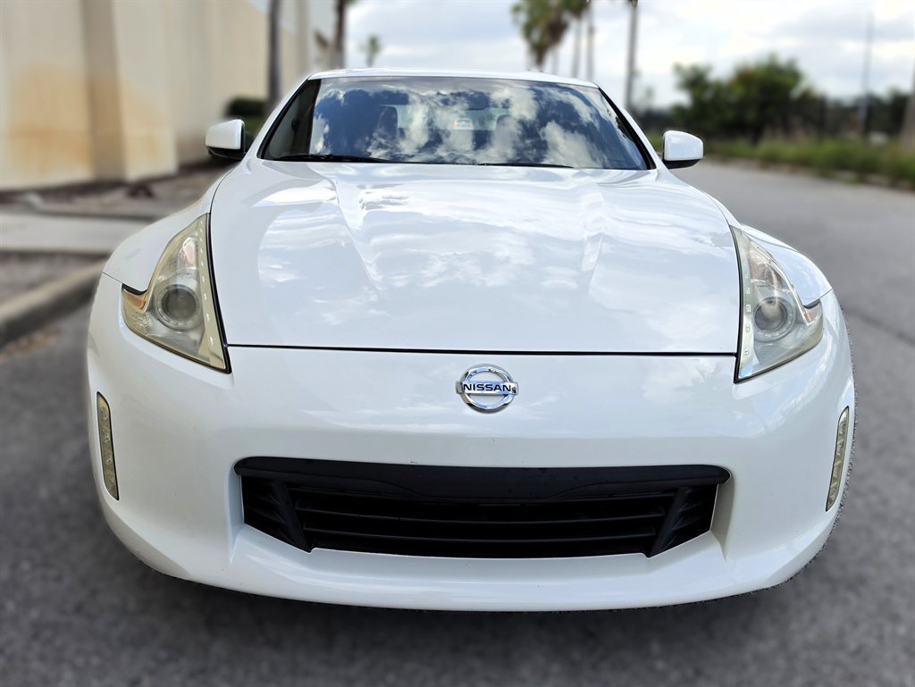 2016 Nissan 370Z - $19,995