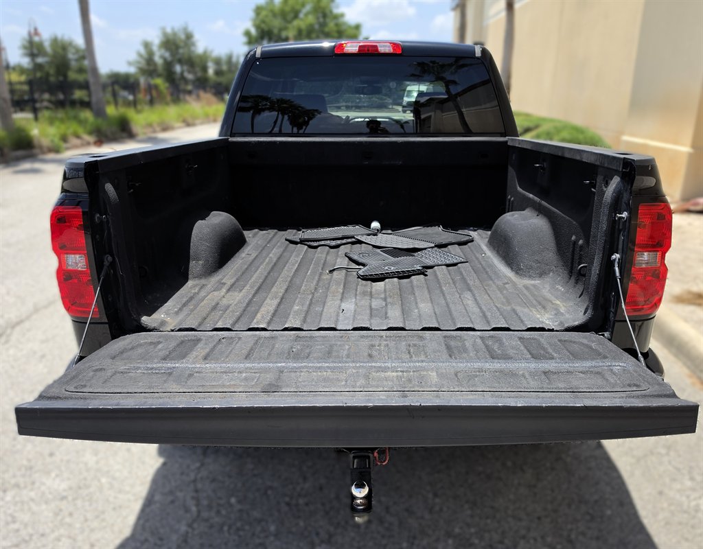 2018 Chevrolet Silverado - $21,995