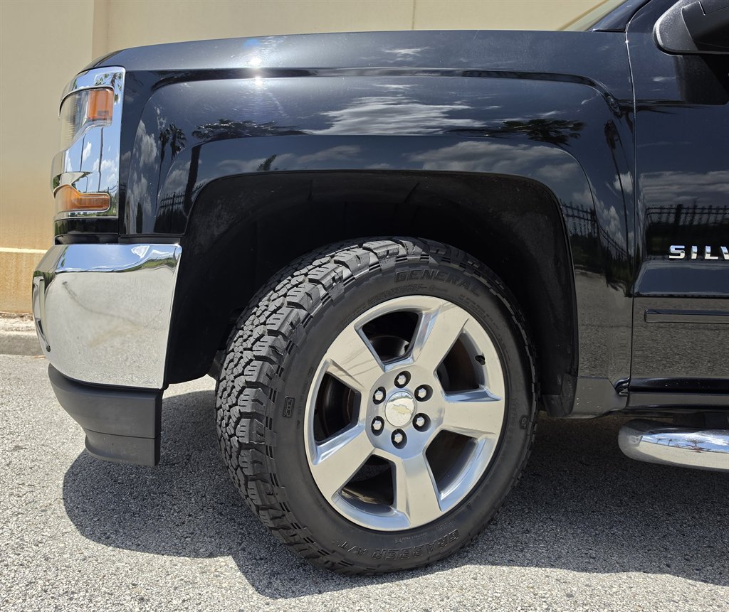 2018 Chevrolet Silverado - $21,995