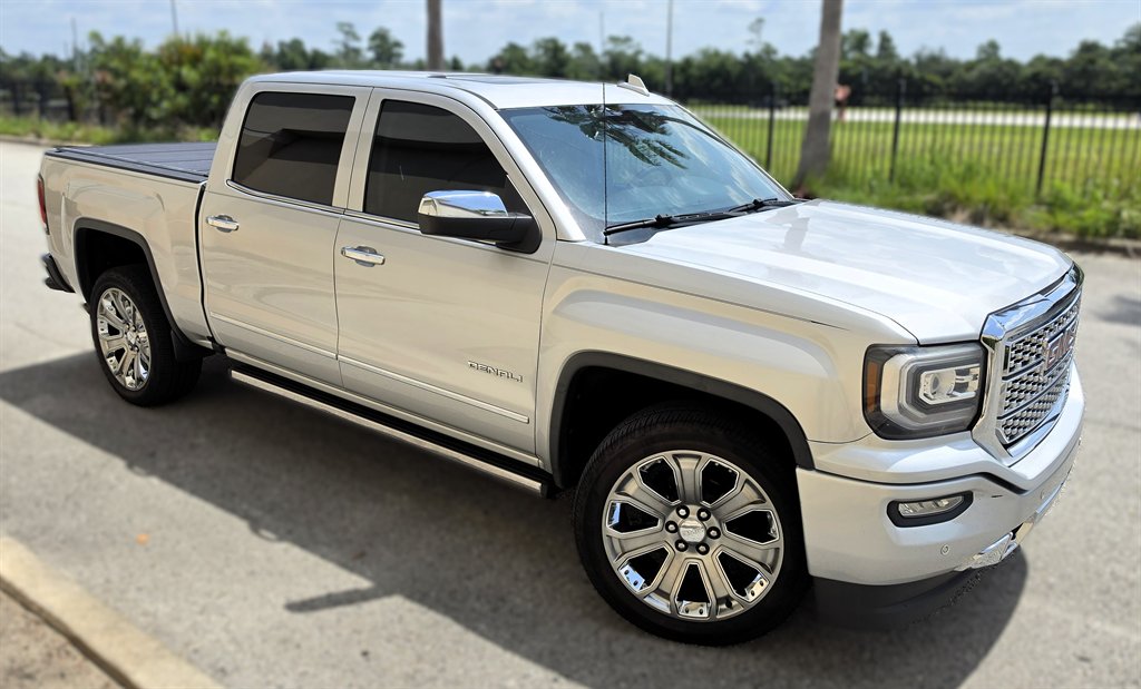 2018 GMC Sierra - $27,995