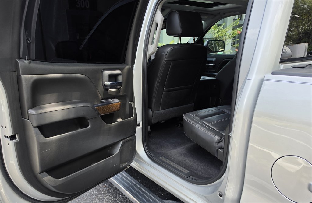 2018 GMC Sierra - $27,995