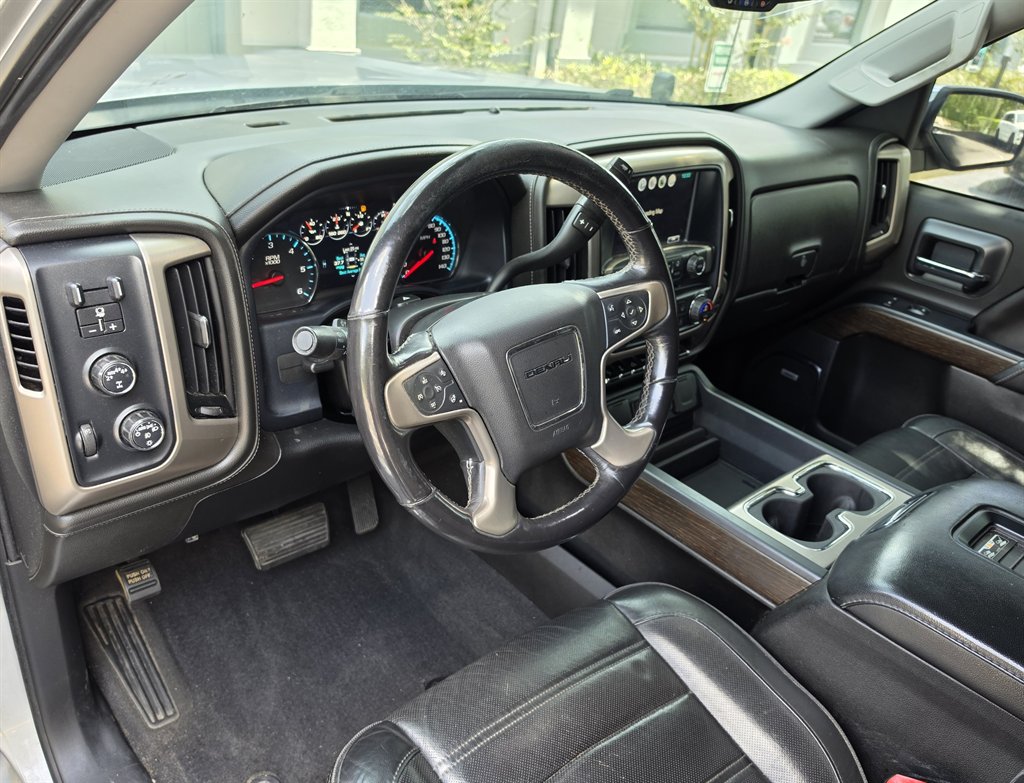 2018 GMC Sierra - $27,995
