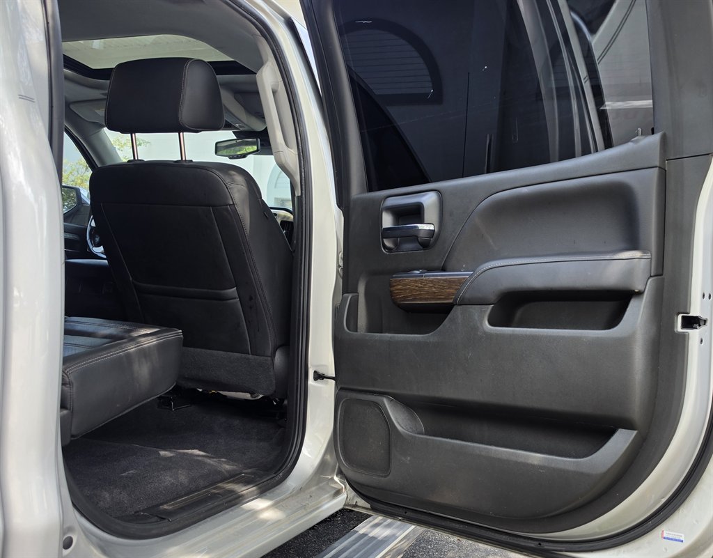 2018 GMC Sierra - $27,995