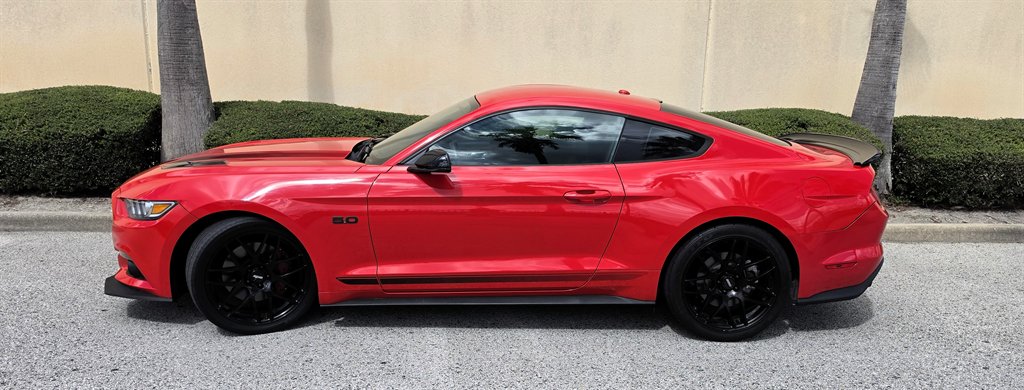 2016 Ford Mustang - $26,995