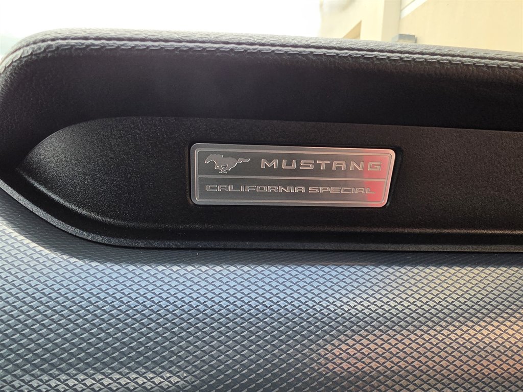 2016 Ford Mustang - $26,995