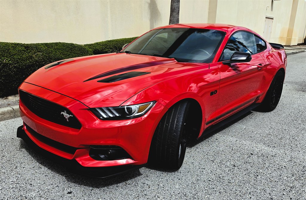 2016 Ford Mustang - $26,995