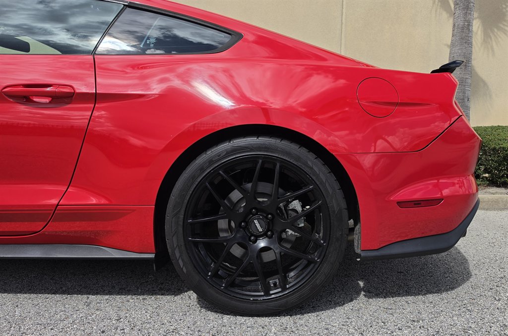 2016 Ford Mustang - $26,995