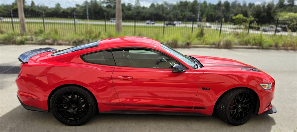 2016 Ford Mustang - $26,995