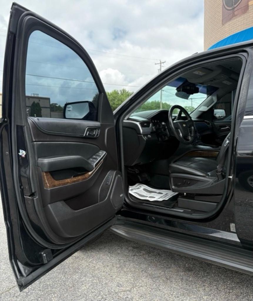 2016 Chevrolet Tahoe LT photo