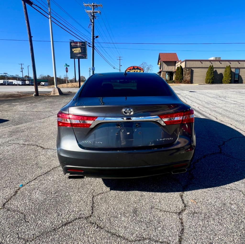 2014 Toyota Avalon XLE photo