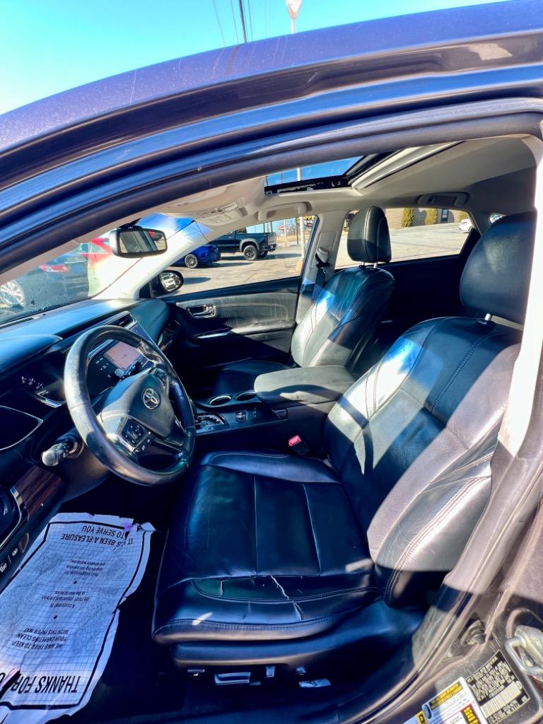 2014 Toyota Avalon XLE photo