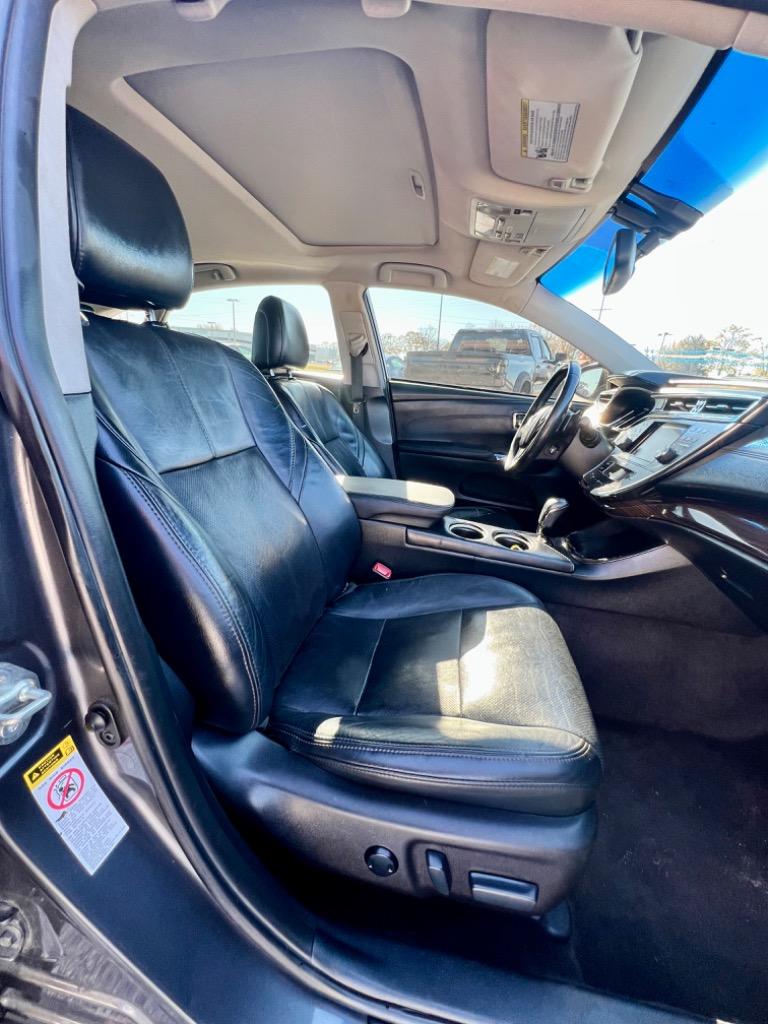 2014 Toyota Avalon XLE photo
