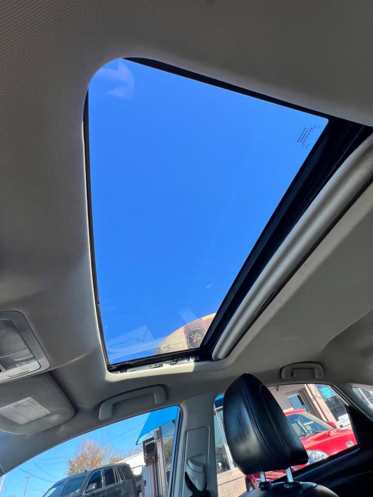 2014 Toyota Avalon XLE photo
