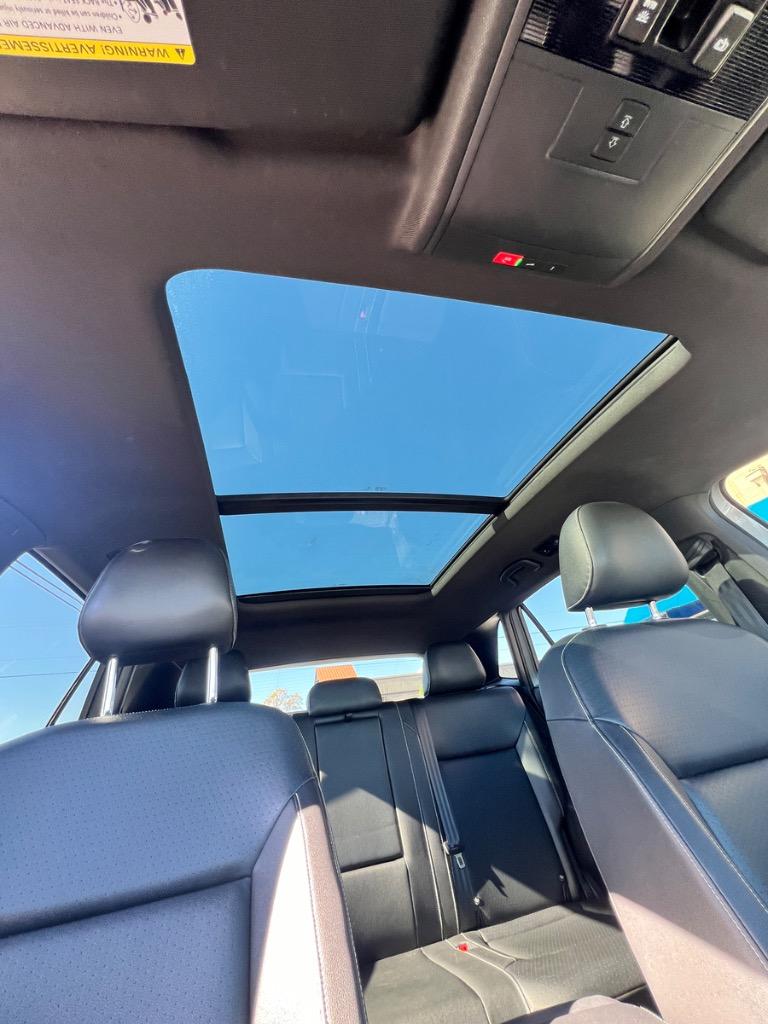 2020 Volkswagen Atlas Cross Sport SEL photo