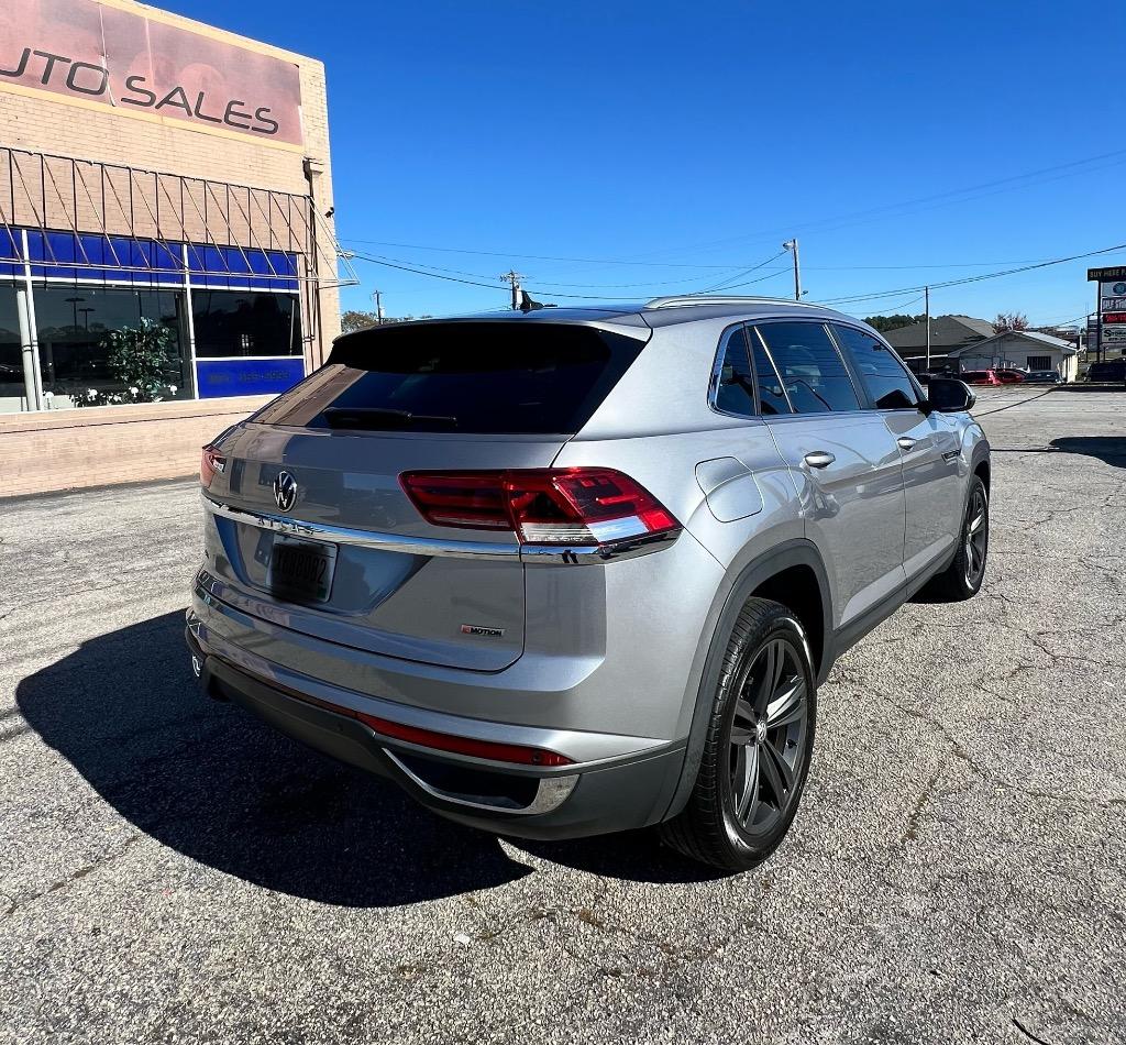 2020 Volkswagen Atlas Cross Sport SEL photo