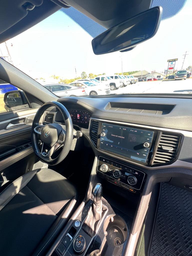 2020 Volkswagen Atlas Cross Sport SEL photo