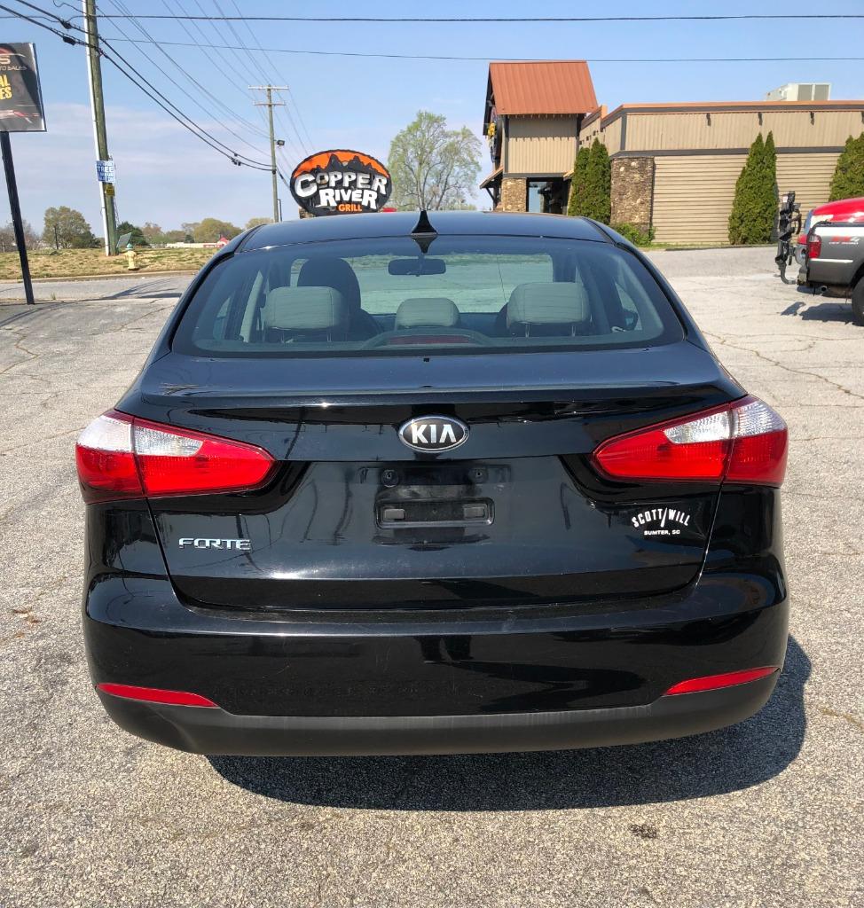 2016 Kia Forte LX photo