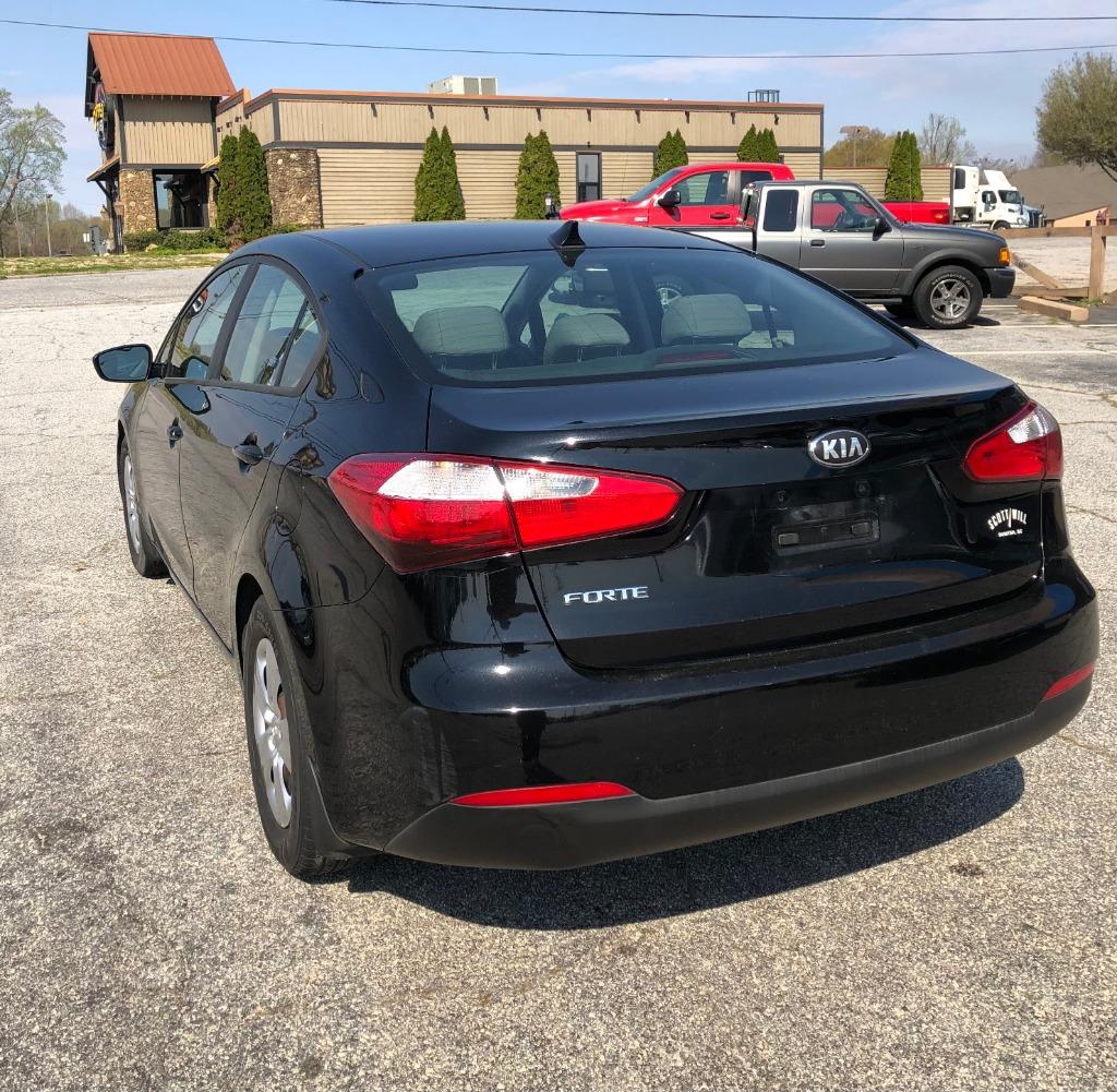 2016 Kia Forte LX photo
