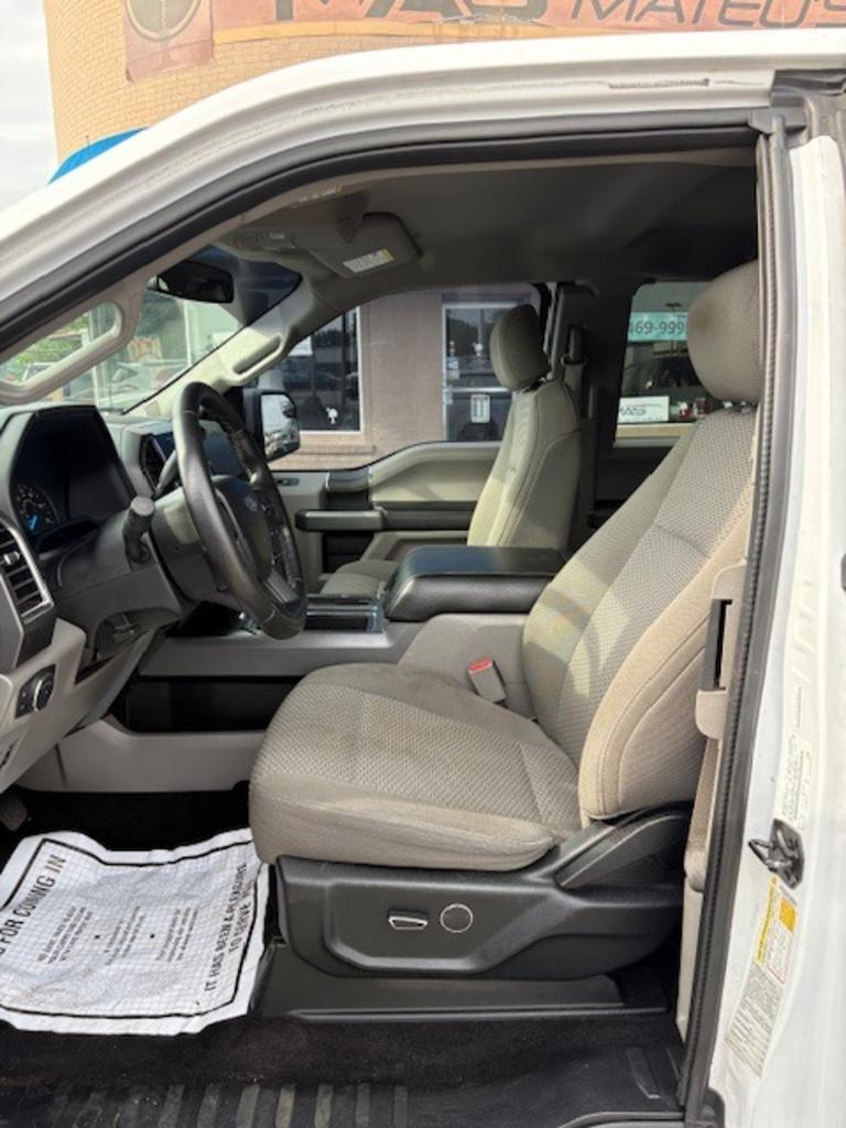 2017 Ford F150 Lariat photo