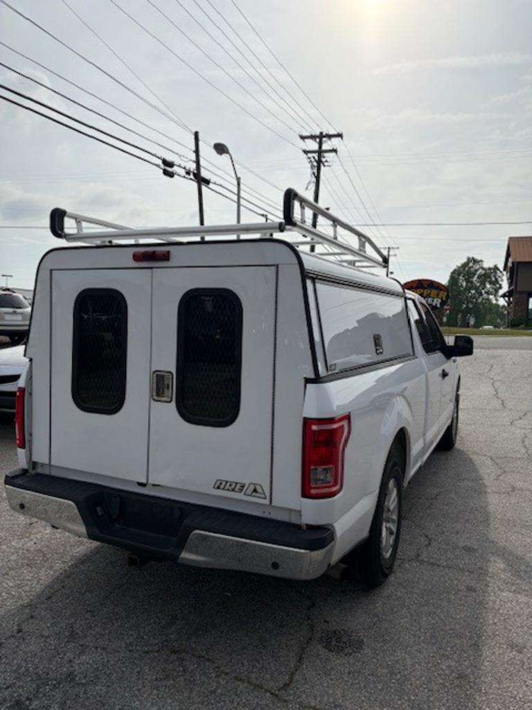 2017 Ford F150 Lariat photo