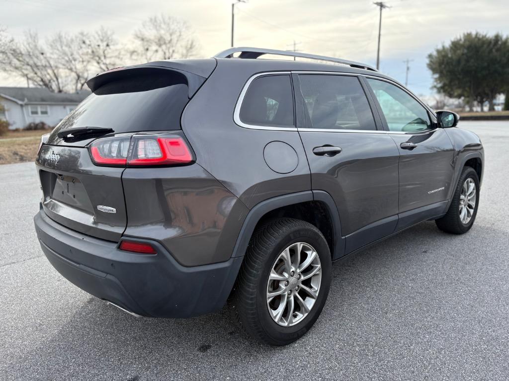 2019 Jeep Cherokee - $12,500