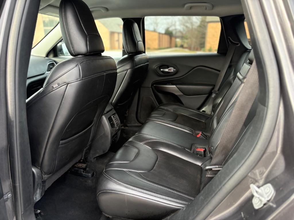2019 Jeep Cherokee - $12,500