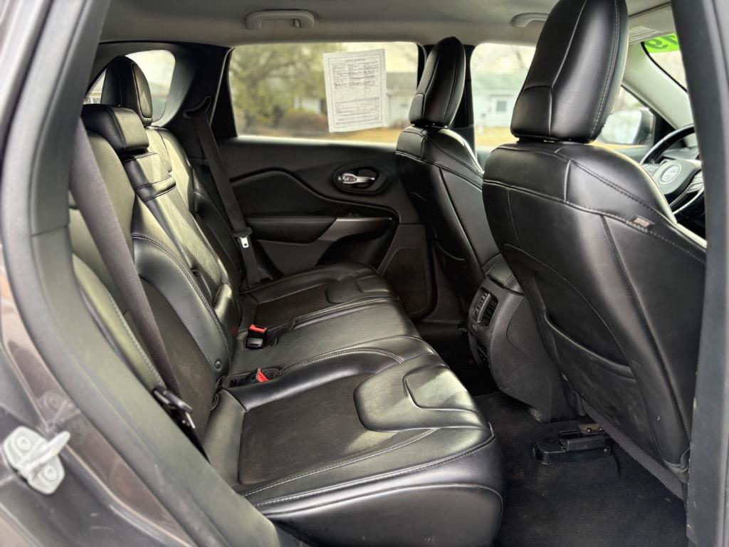 2019 Jeep Cherokee - $12,500
