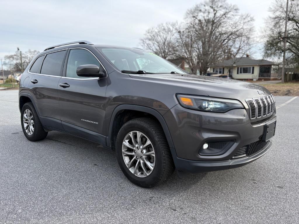 2019 Jeep Cherokee - $12,500