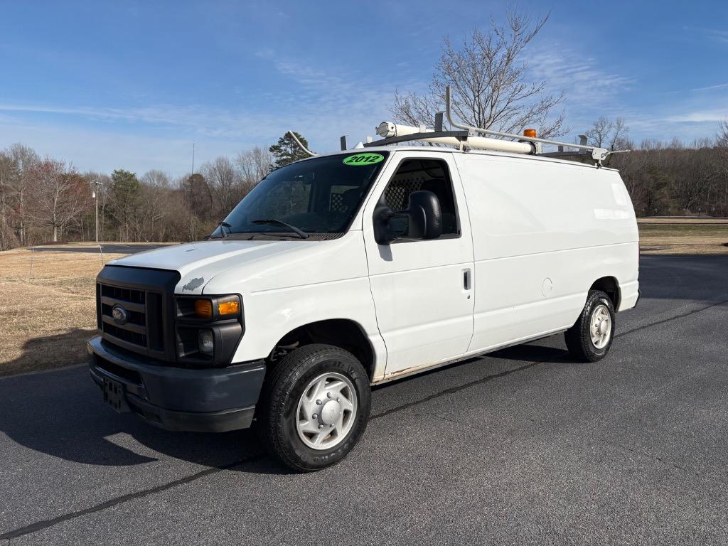 2012 Ford E-350 Super Duty - $10,950