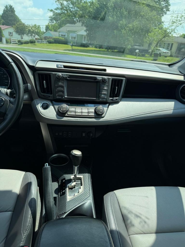 2014 Toyota RAV4 - $13,600