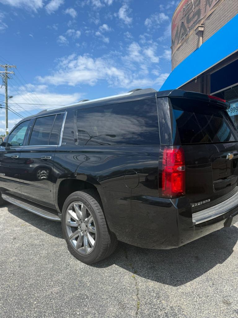 2016 Chevrolet Suburban - $21,990