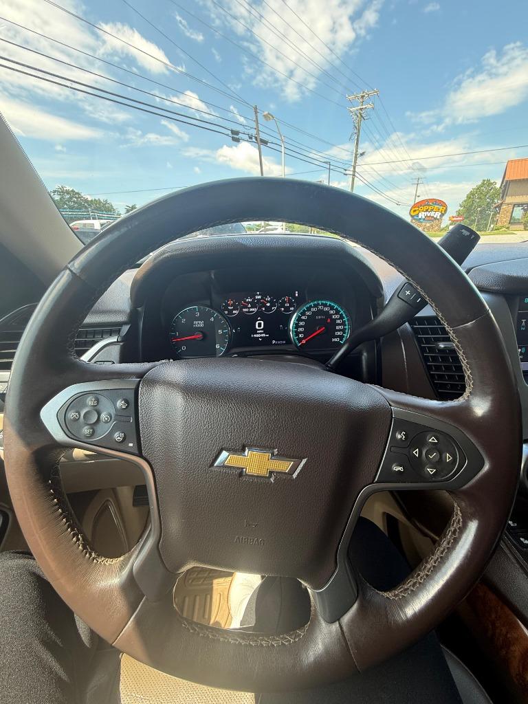 2016 Chevrolet Suburban - $21,990