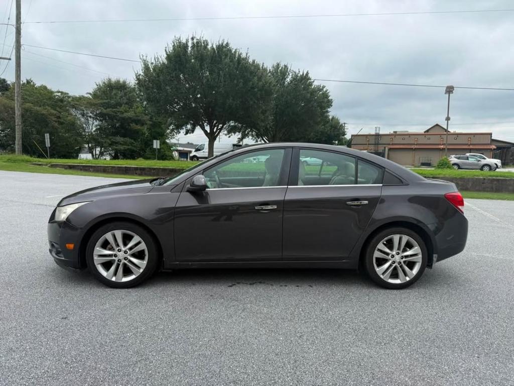 2014 Chevrolet Cruze - $4,000