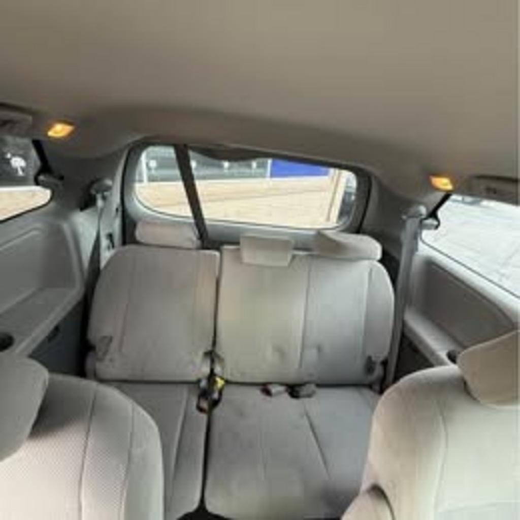 2017 Toyota Sienna - $13,450