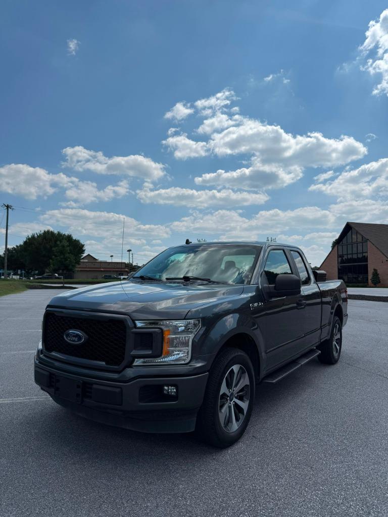 2020 Ford F150 - $20,900
