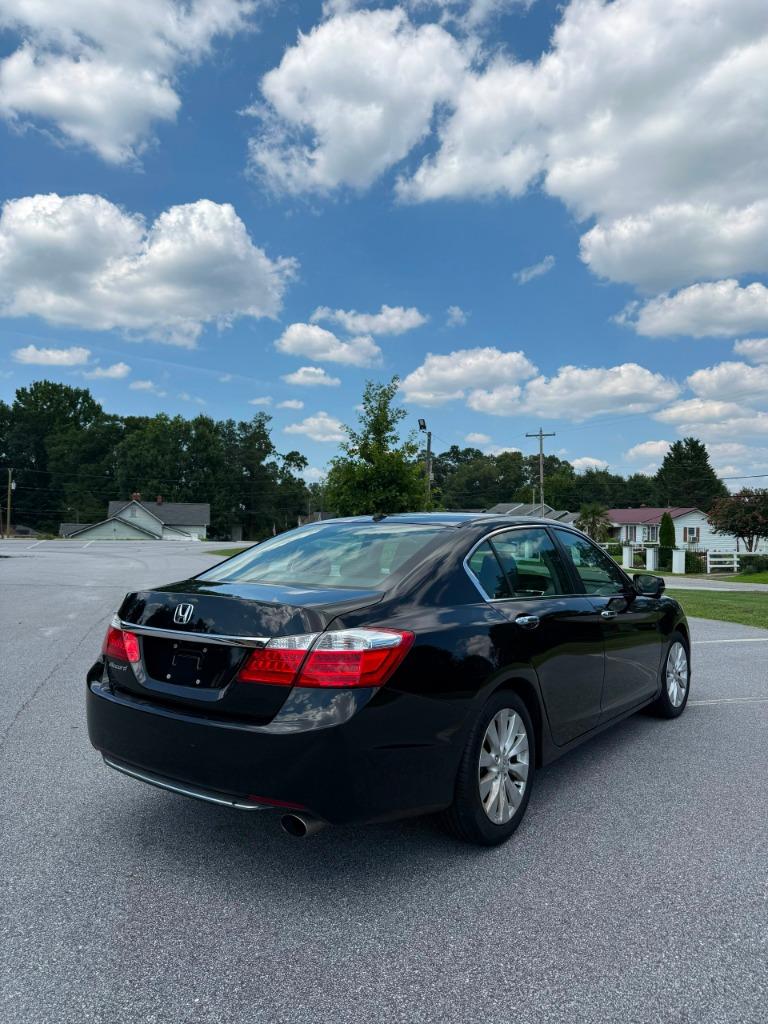 2015 Honda Accord - $13,750