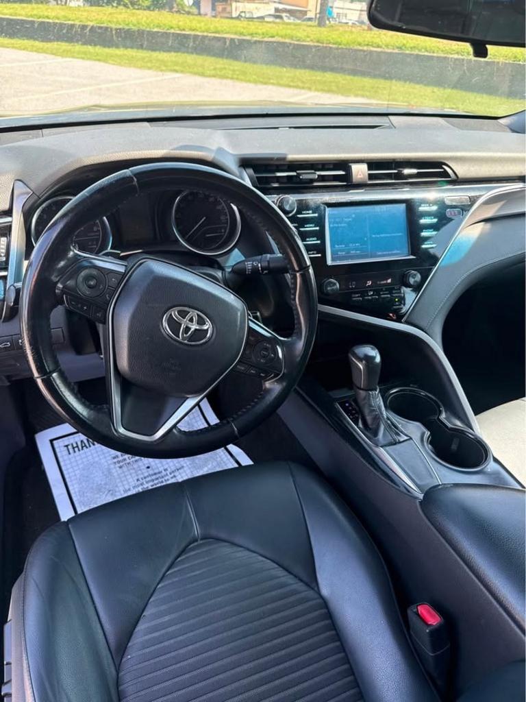 2018 Toyota Camry - $15,900