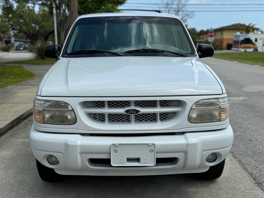 2001 Ford Explorer XLS photo