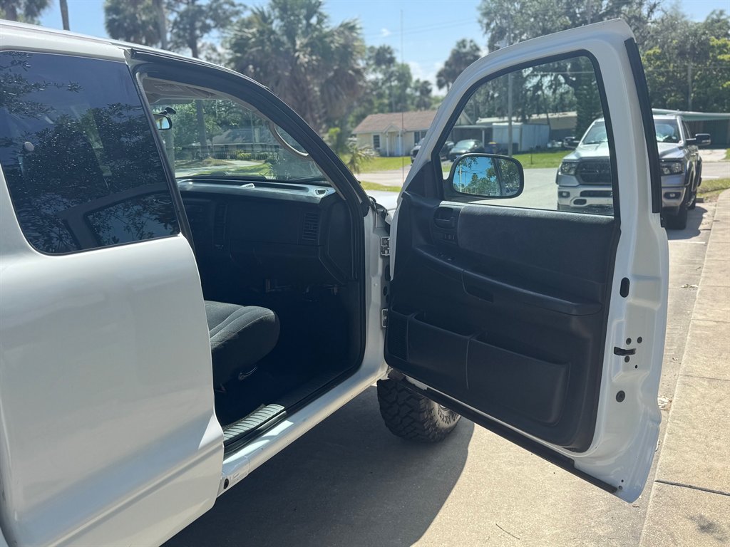 2002 Dodge Dakota Sport photo