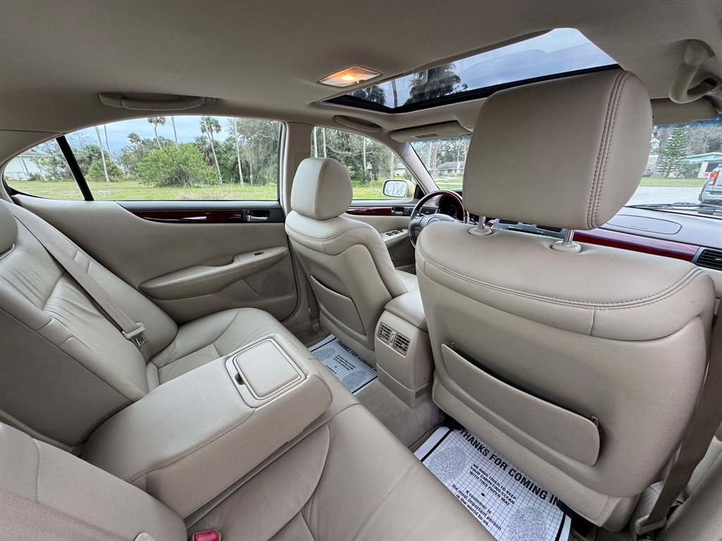 2004 Lexus ES 330 photo