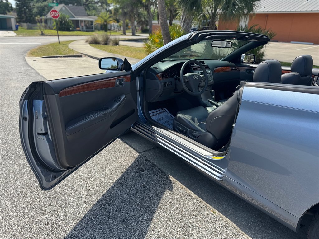 2007 Toyota Camry Solara SE V6 photo