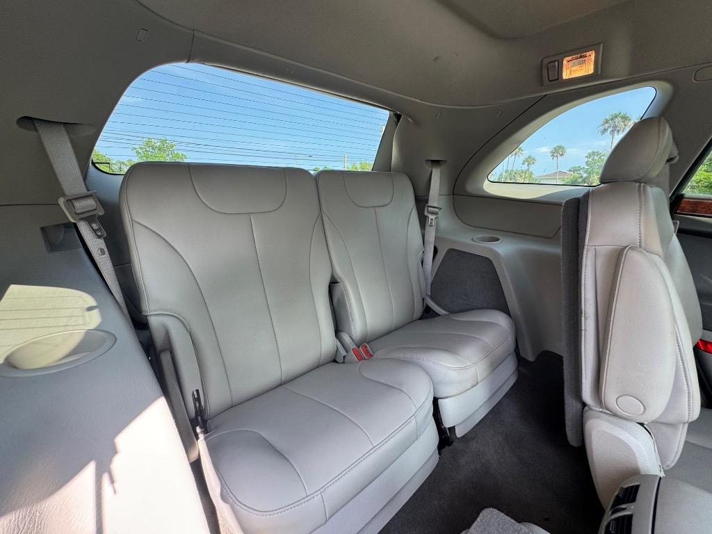 2006 Chrysler Pacifica Touring photo