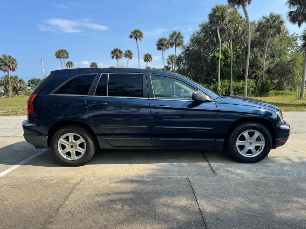 2006 Chrysler Pacifica Touring photo