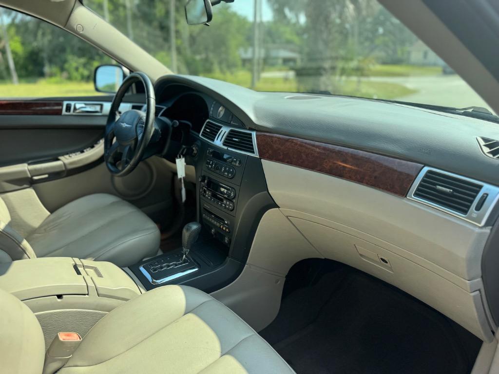 2006 Chrysler Pacifica Touring photo