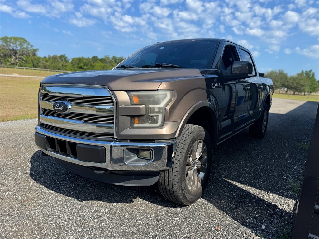 2015 Ford F150 Lariat photo