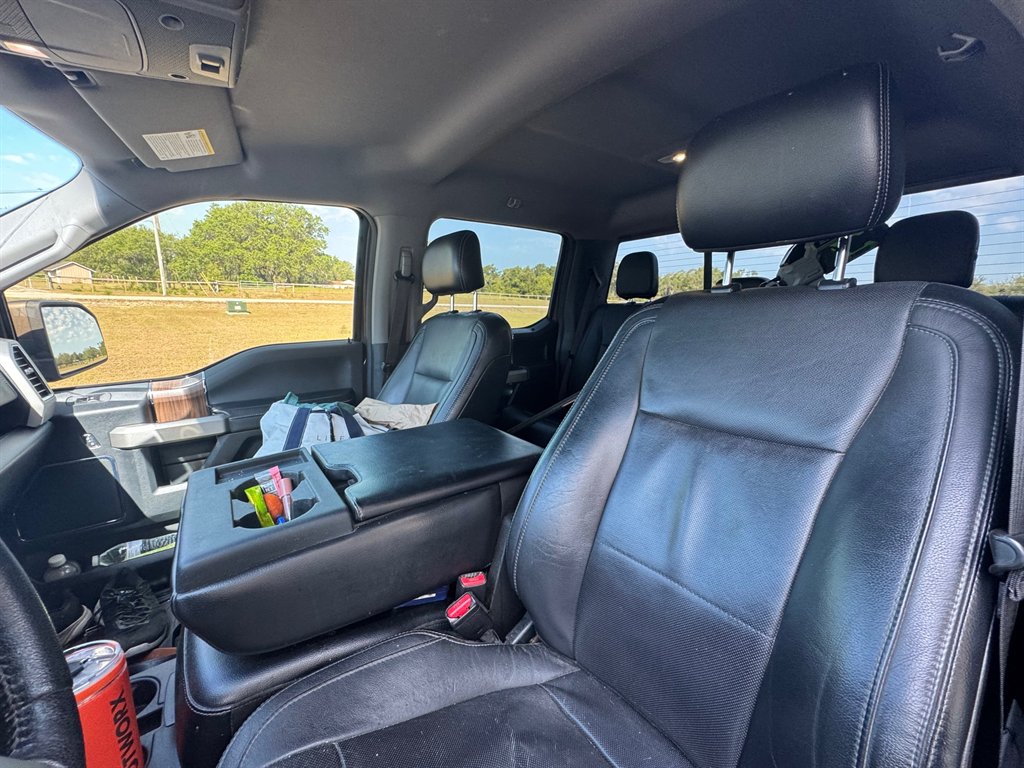 2015 Ford F150 Lariat photo