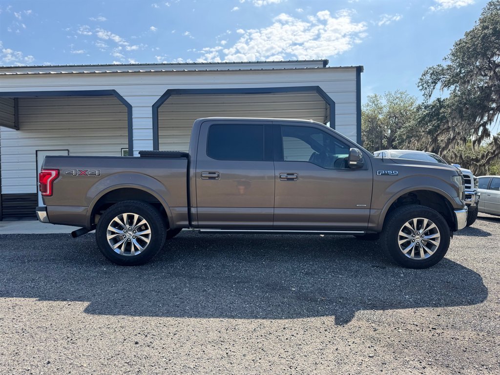 2015 Ford F150 Lariat photo