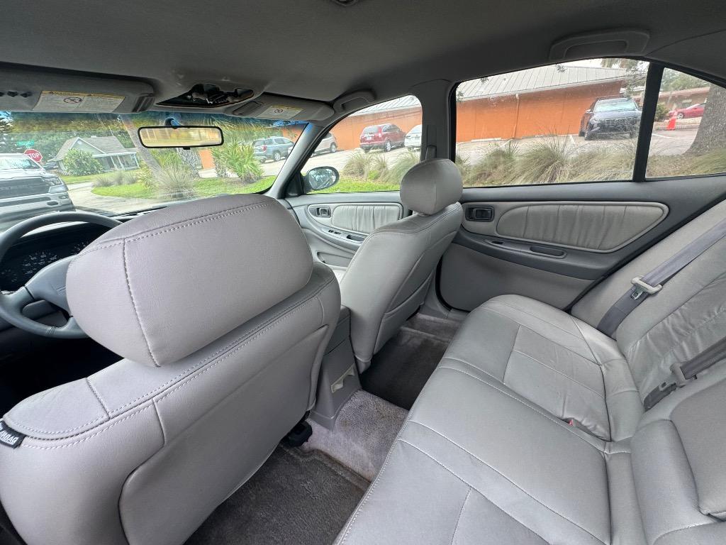 2001 Nissan Altima GLE photo
