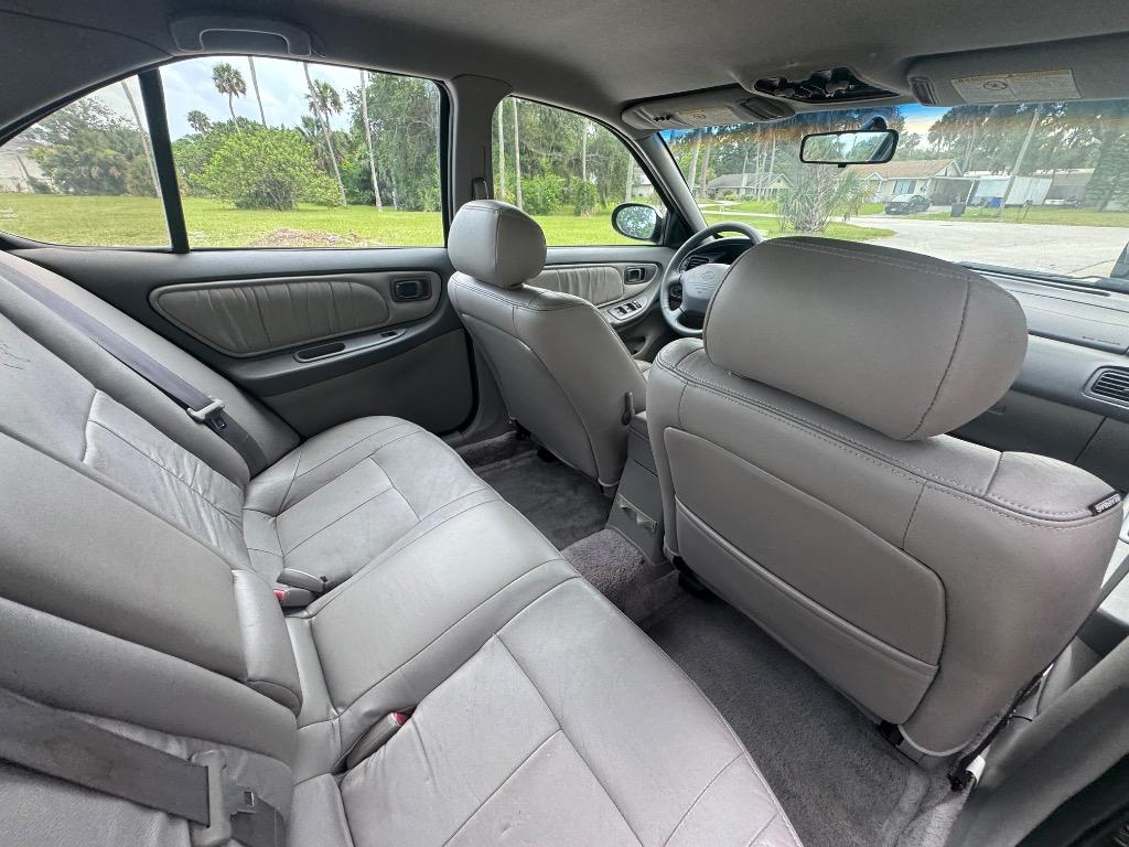 2001 Nissan Altima GLE photo